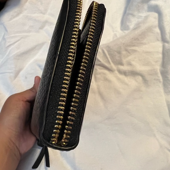 Tory Burch Authentic Wallet - Picture 8 of 8